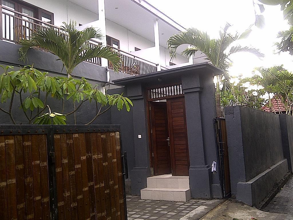 Отель U House Seminyak Керобокан Экстерьер фото
