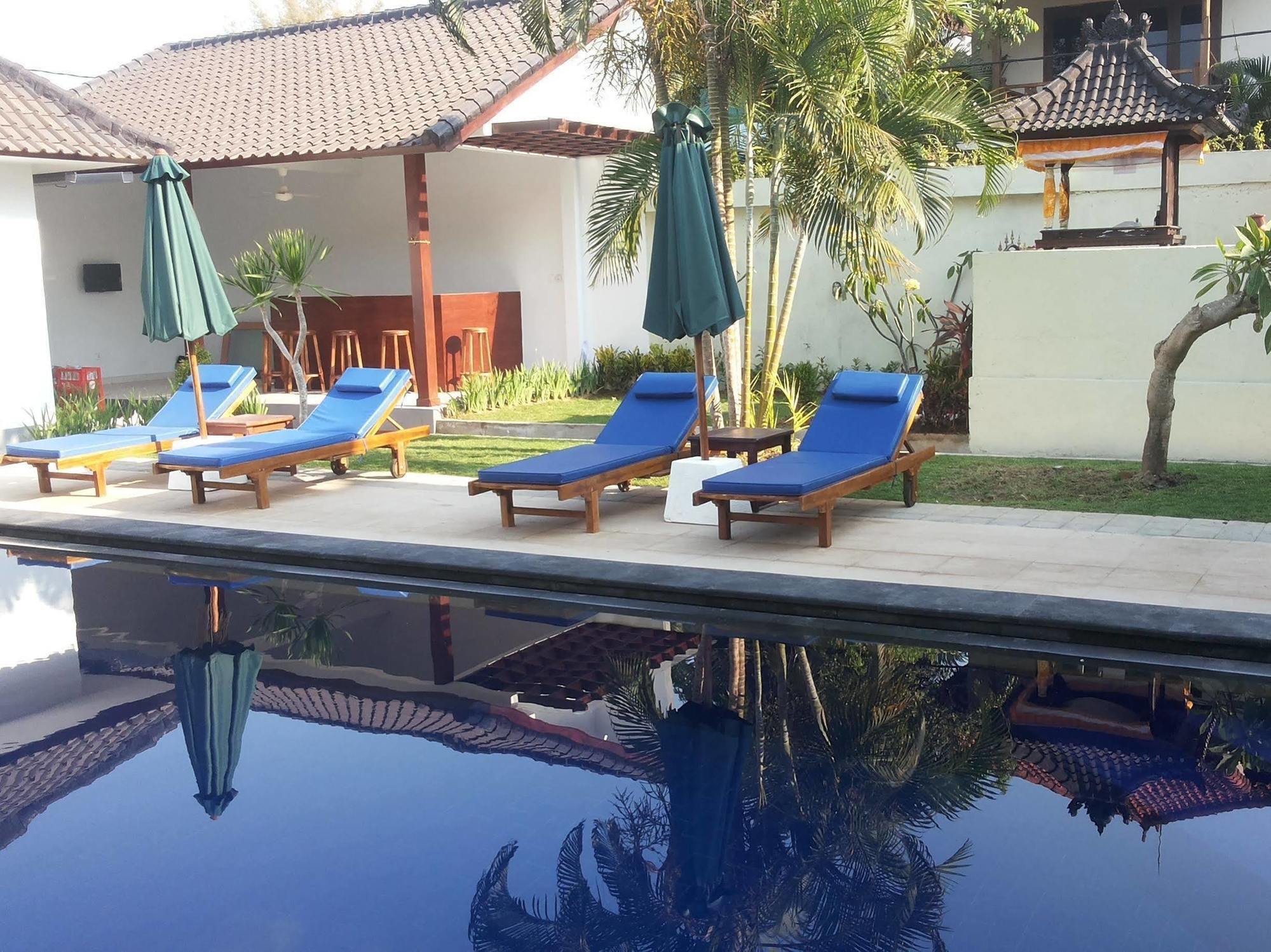 Отель U House Seminyak Керобокан Экстерьер фото