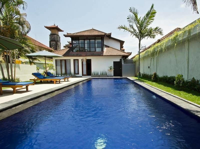 Отель U House Seminyak Керобокан Экстерьер фото